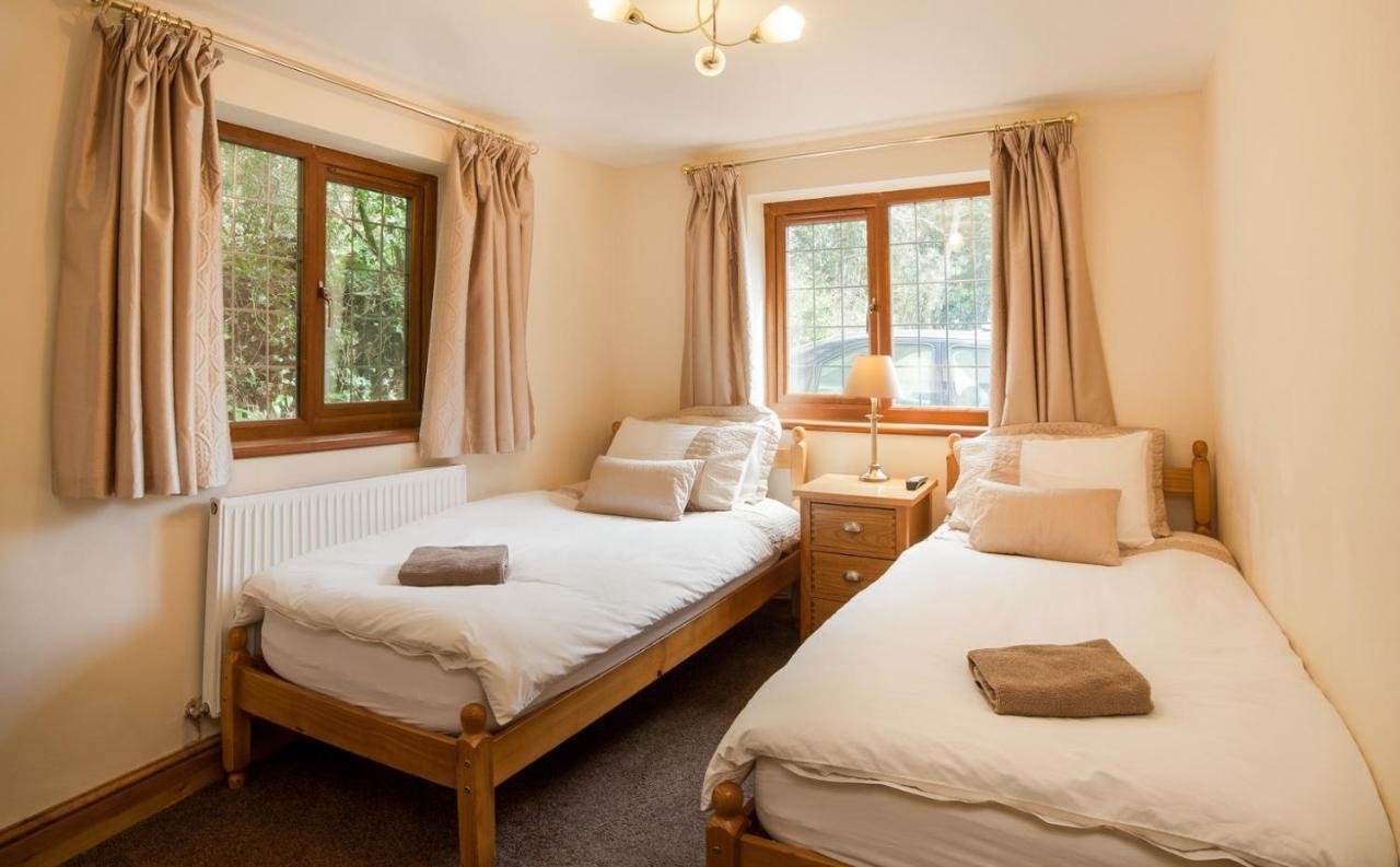 Acorns Old Farm Hotel Felton  ภายนอก รูปภาพ